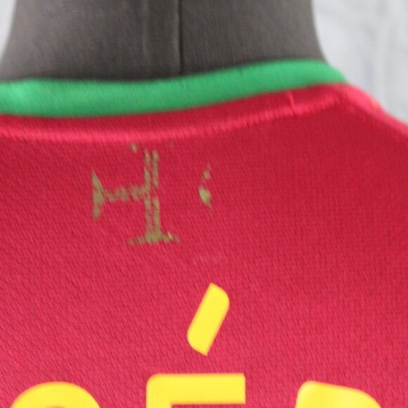 Team Portugal Jersey (Retro) - 2006 Home Jersey Eusebio 10 - Men's - Picture 7 of 10